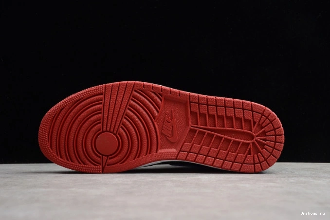 CD0461-046 To Air UNC Jordan Chicago 1 0304